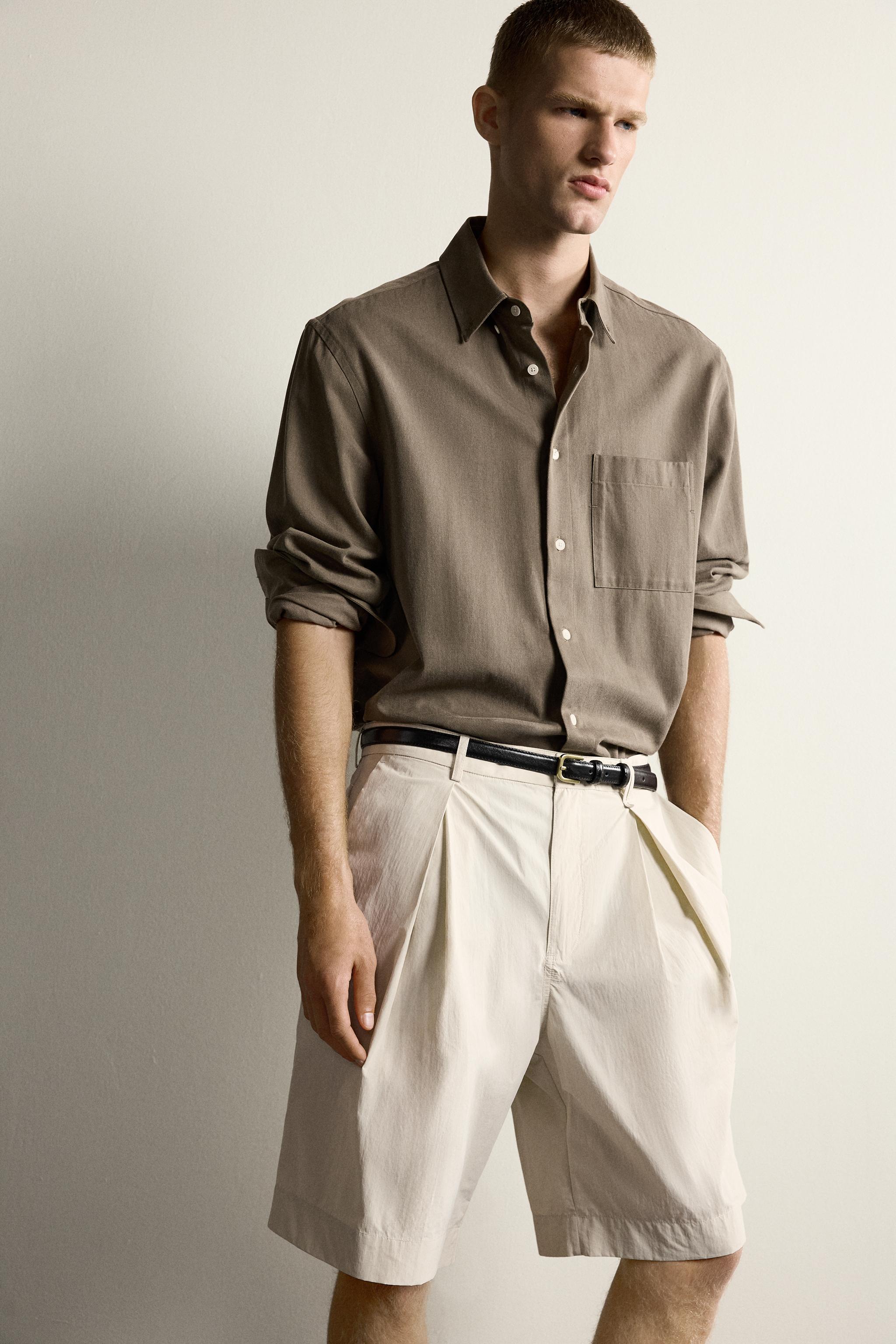 WIDE-FIT PLEATED SHORTS